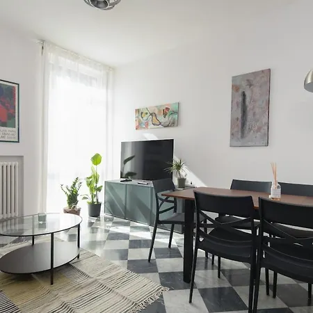 Spacious And Bright With Free Parking * Florença
