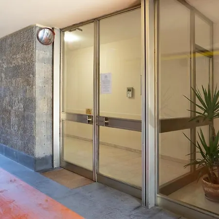 Spacious And Bright With Free Parking * Florencia